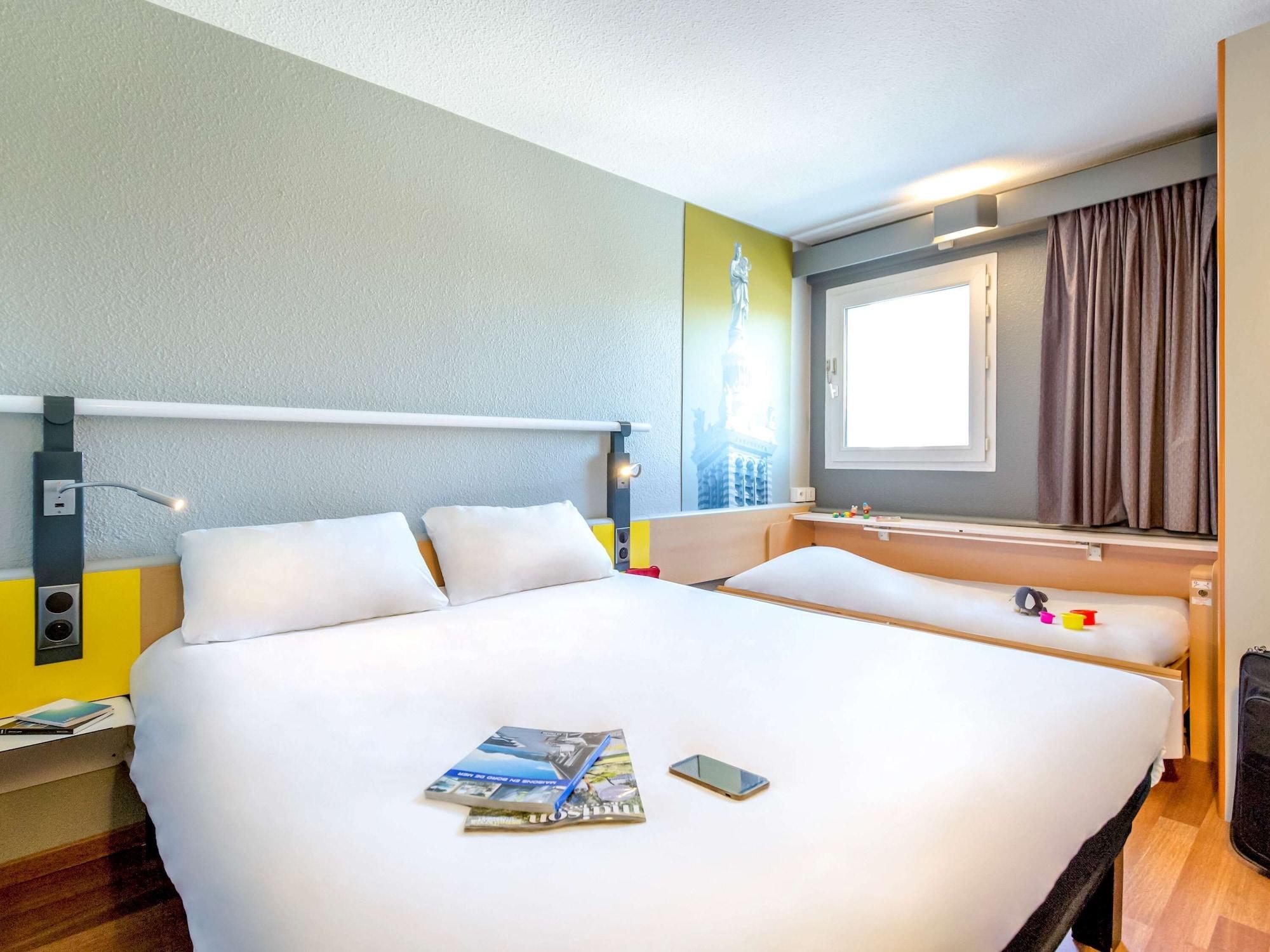 Hotel ibis Marseille Timone Extérieur photo